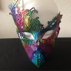 Meet your Posher, Masketeer